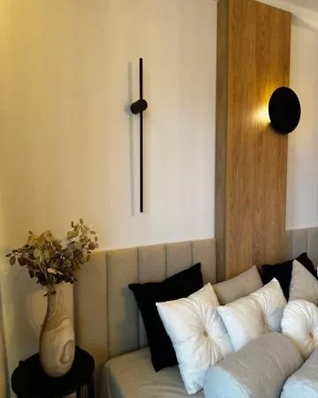 Lägenhet Family & Business Premium No 2 - 1 Bedroom With Private Jacuzzi, Balcony, Parking Warszawa