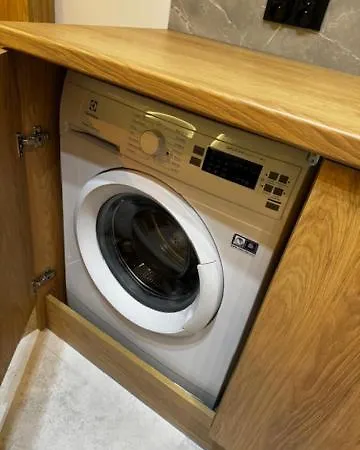 Family & Business Premium No 2 - 1 Bedroom With Private Jacuzzi, Balcony, Parking Apartment *