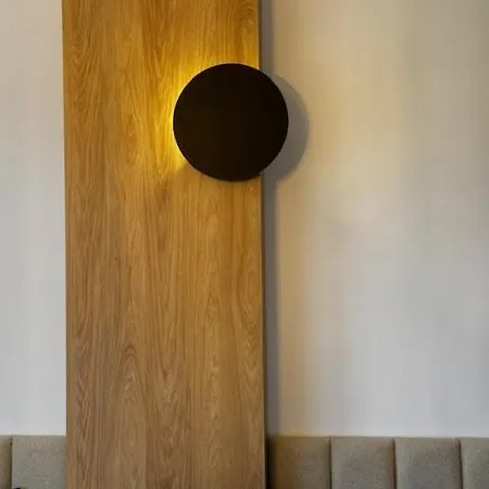 Apartment Family & Business Premium No 2 - 1 Bedroom With Private Jacuzzi, Balcony, Parking *