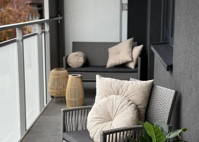 Apartment Family & Business Premium No 2 - 1 Bedroom With Private Jacuzzi, Balcony, Parking Warsaw